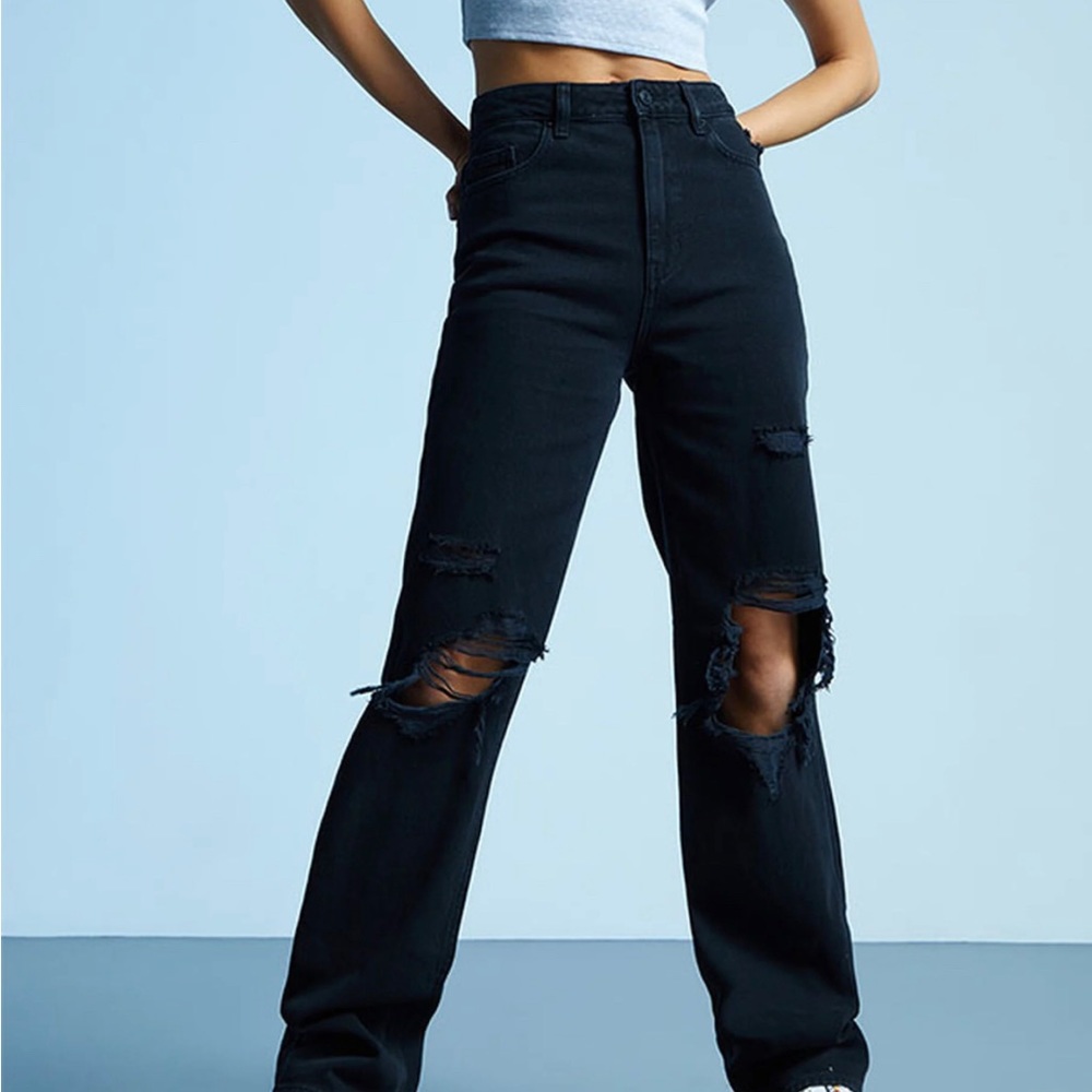 Brand new PacSun black 90’s Boyfriend ripped jeans!